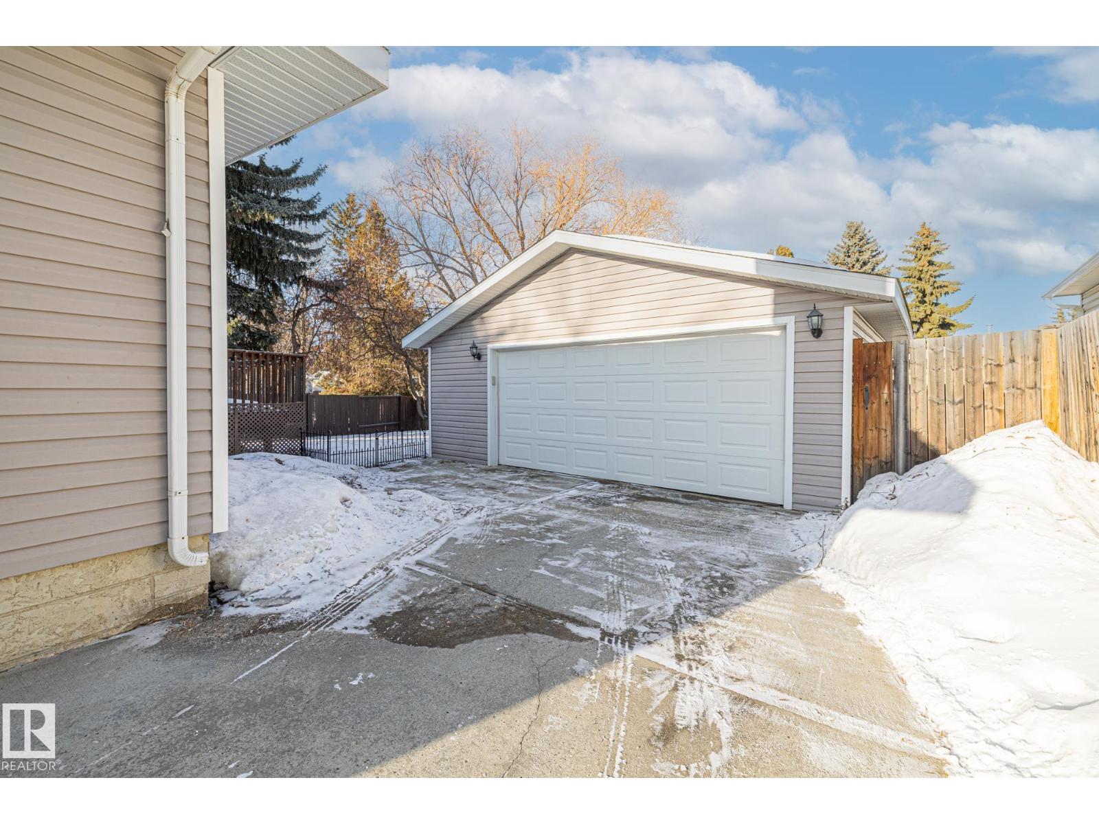 4 GRAVENHURST CR, Sherwood Park