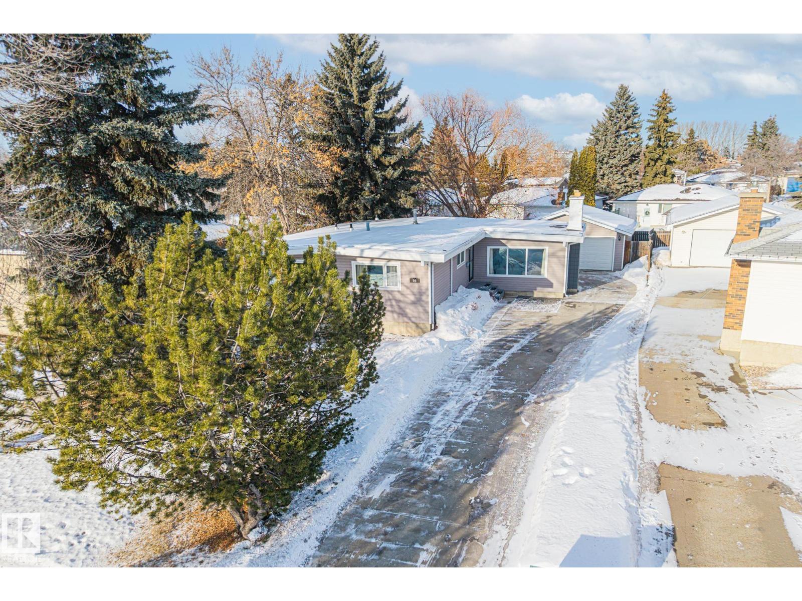 4 GRAVENHURST CR, Sherwood Park
