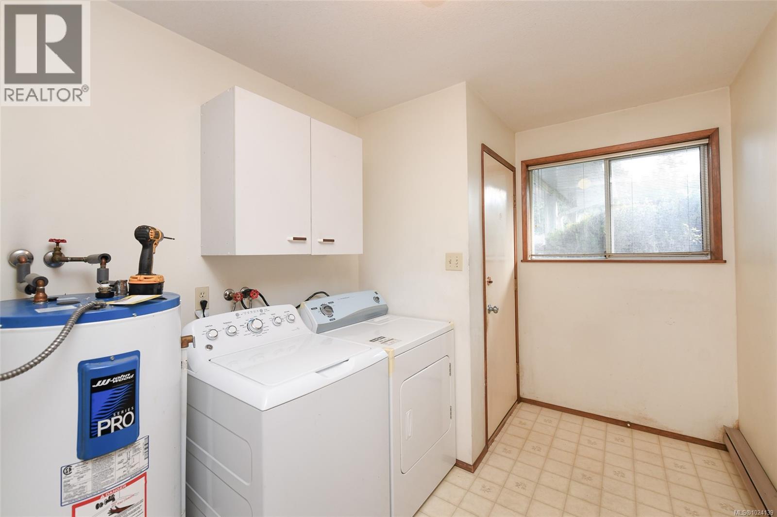 613 Pritchard Rd, Comox