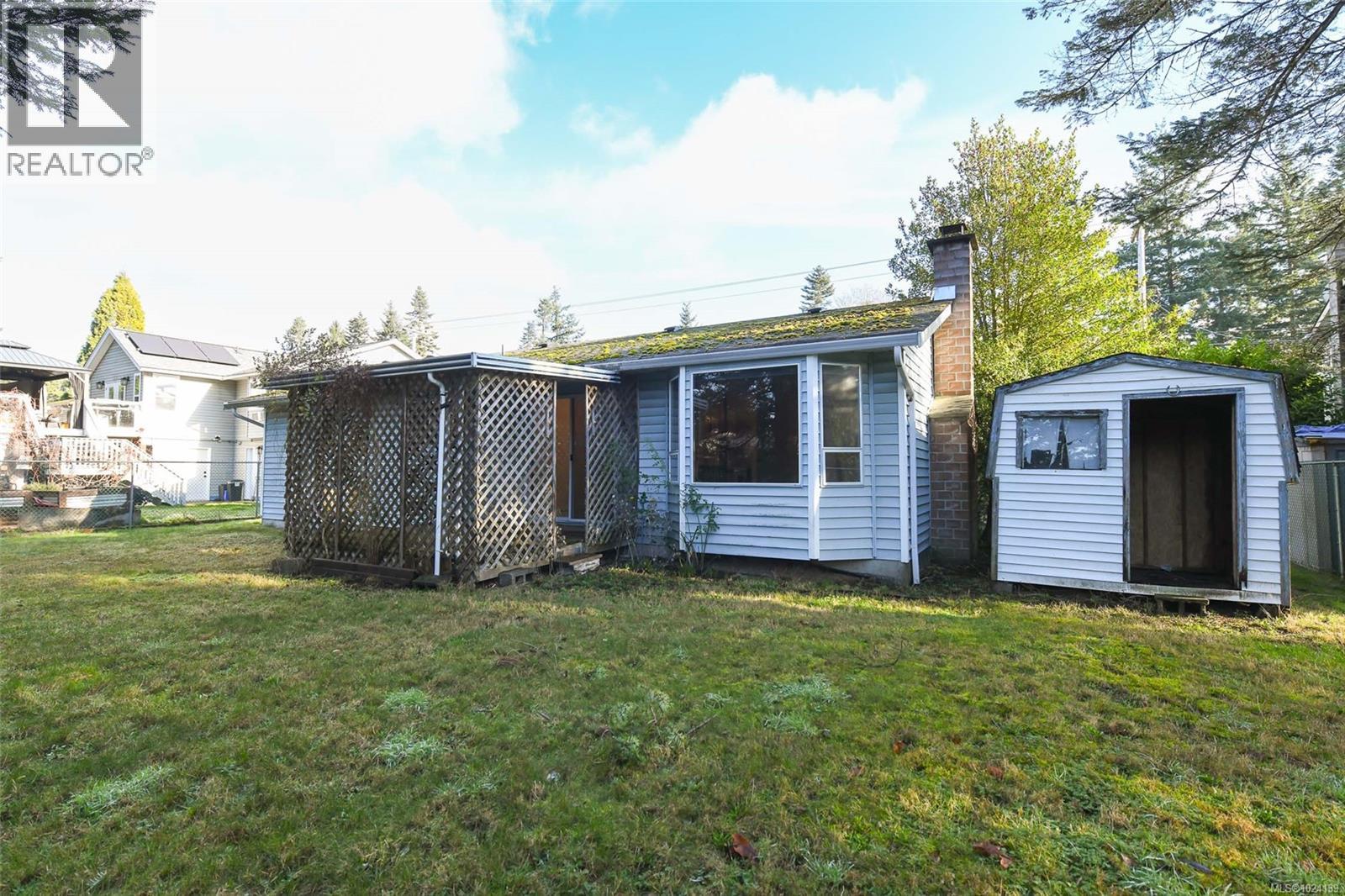 613 Pritchard Rd, Comox