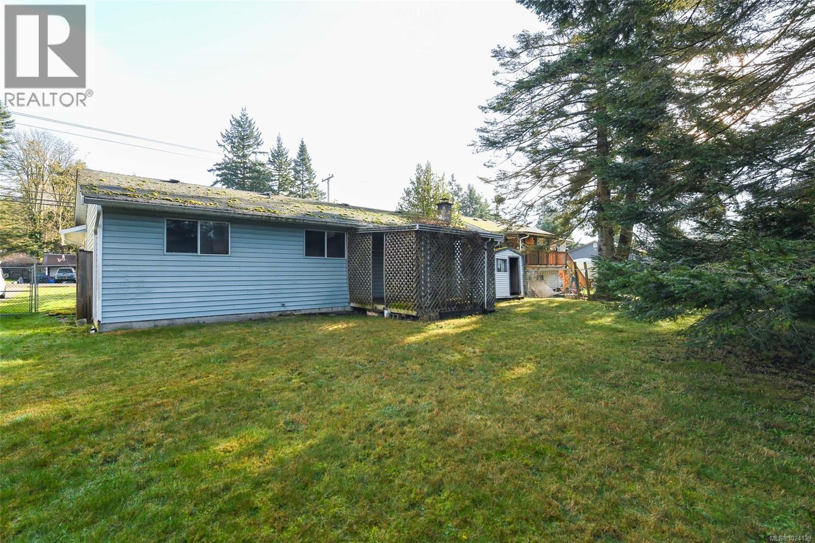 613 Pritchard Rd, Comox