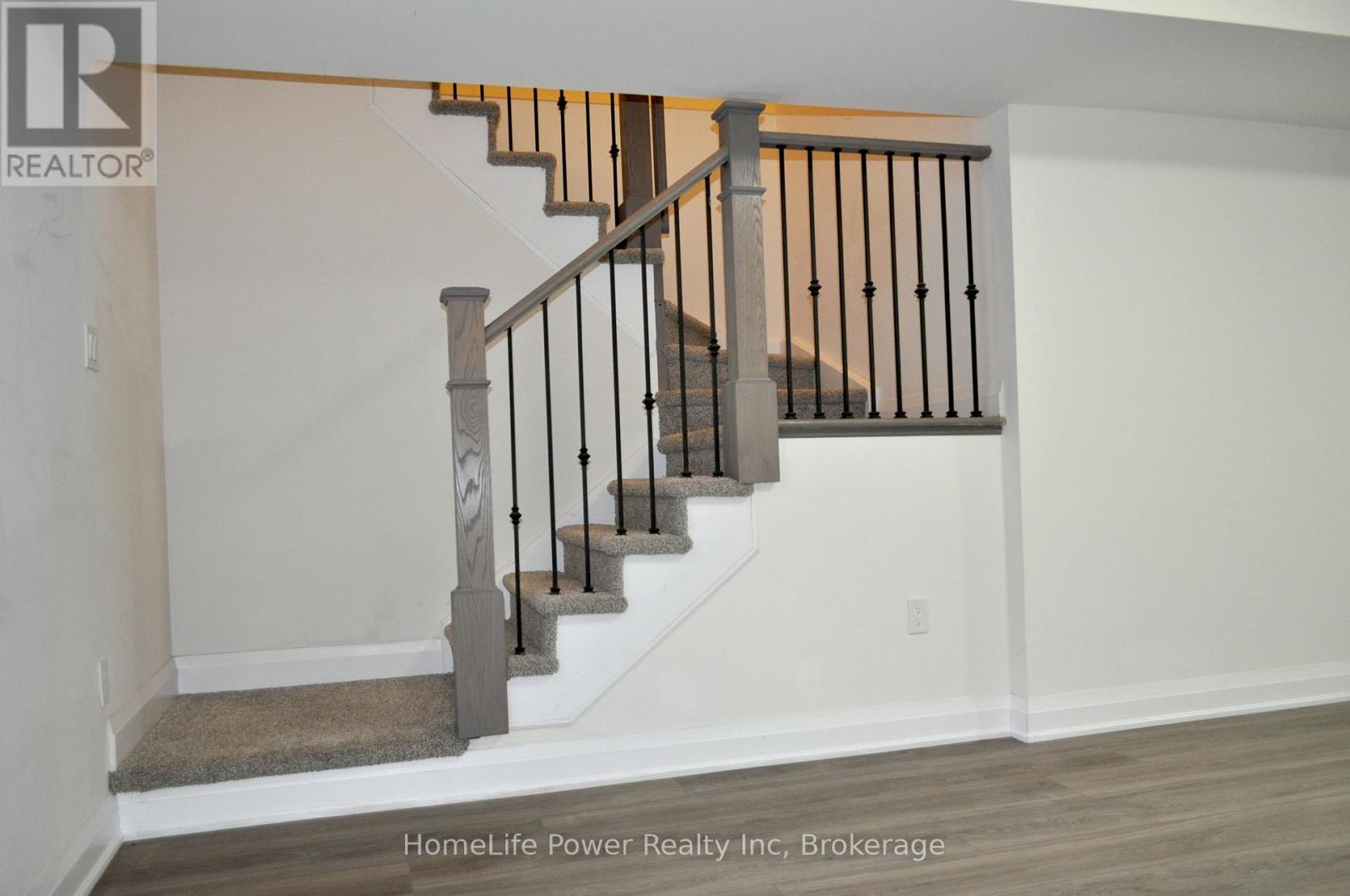3 LOVERING LANE - 25