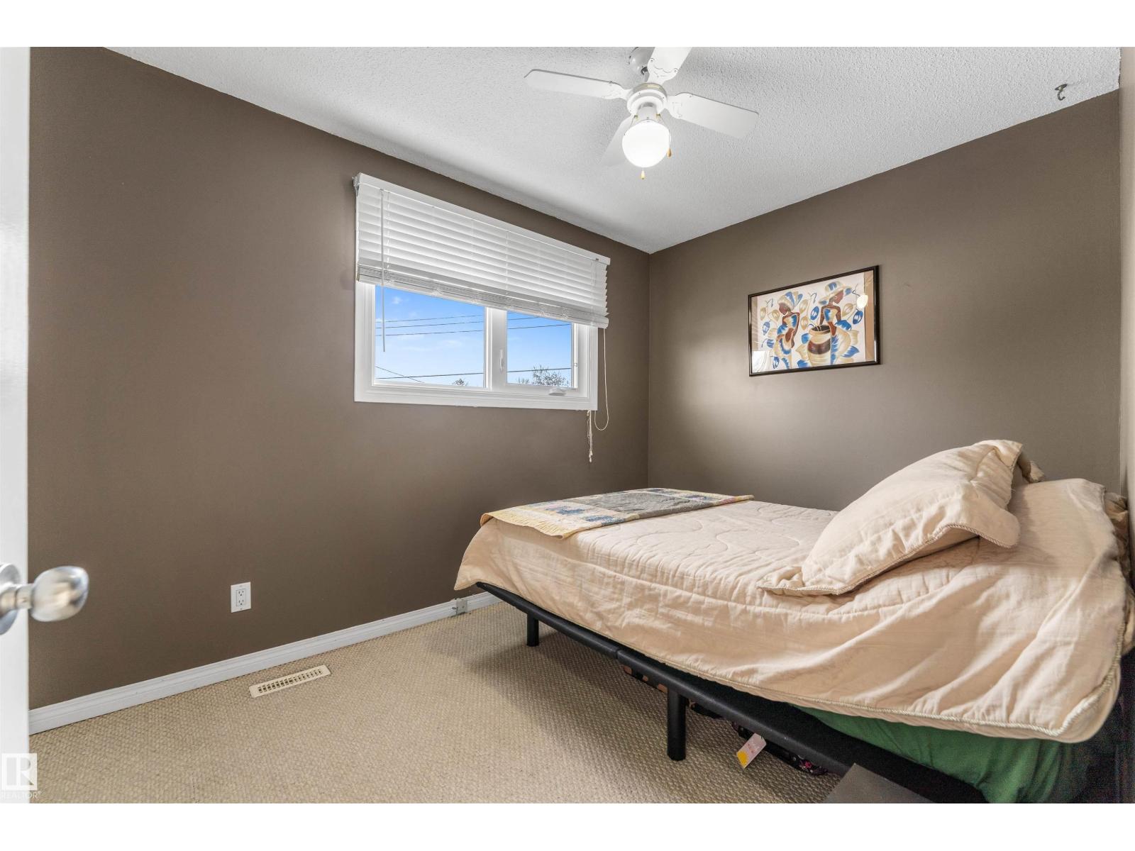 35 LINTHORPE RD, Spruce Grove