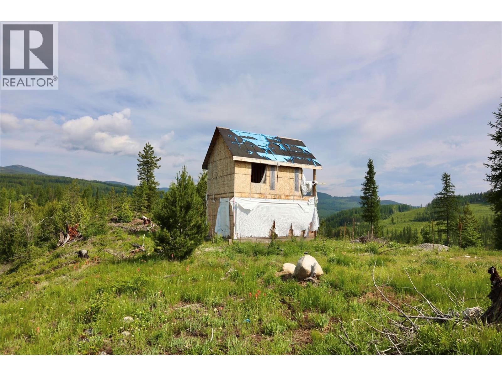  2375 BELCHROME FSR Road, Bridesville