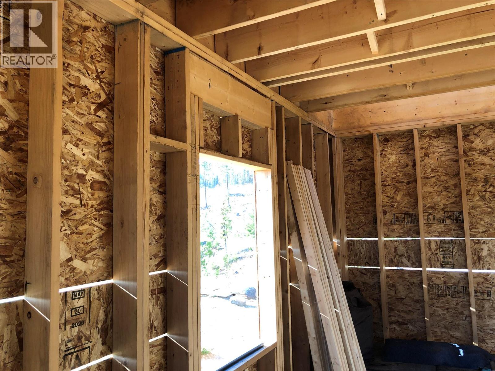  2375 BELCHROME FSR Road, Bridesville