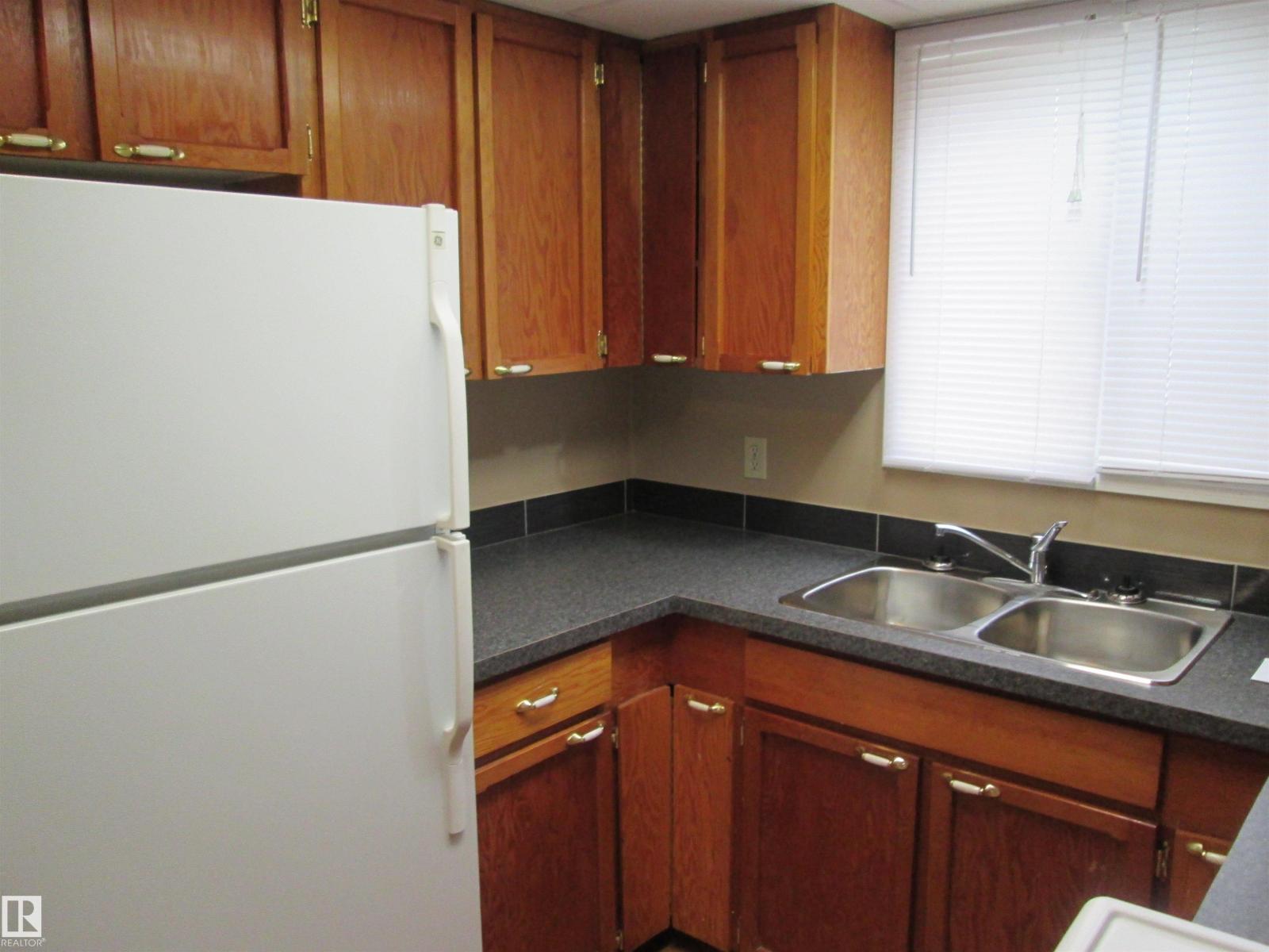 10831 80 AV NW, Edmonton