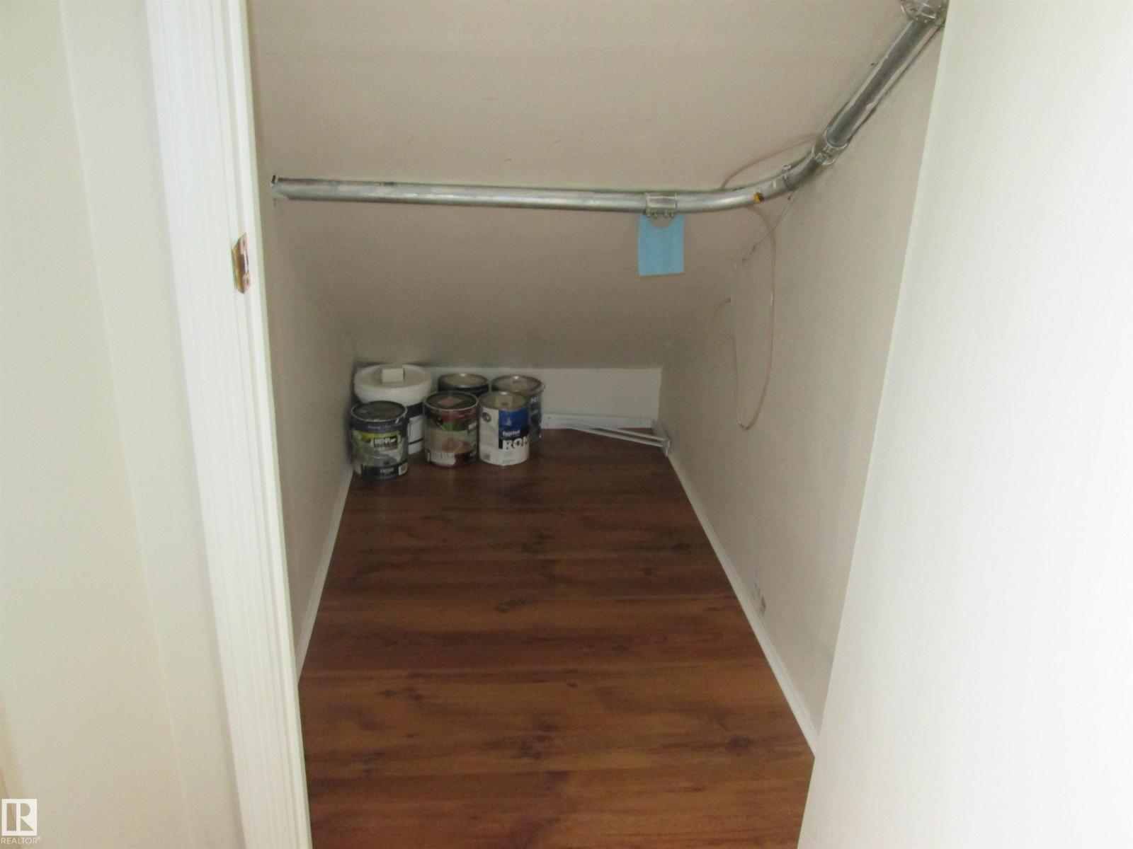 10831 80 AV NW, Edmonton