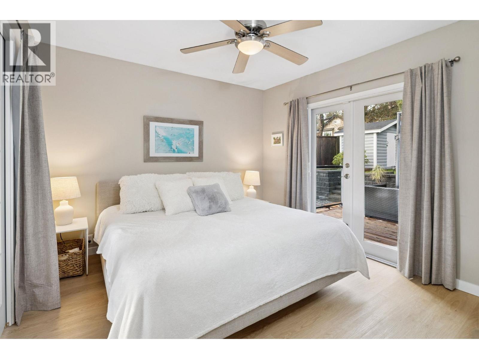 506 TEMPE CRESCENT, North Vancouver