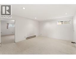 1506 Giles Place, Burnaby, BC V5A3K6 Photo 32