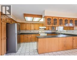 1506 Giles Place, Burnaby, BC V5A3K6 Photo 12
