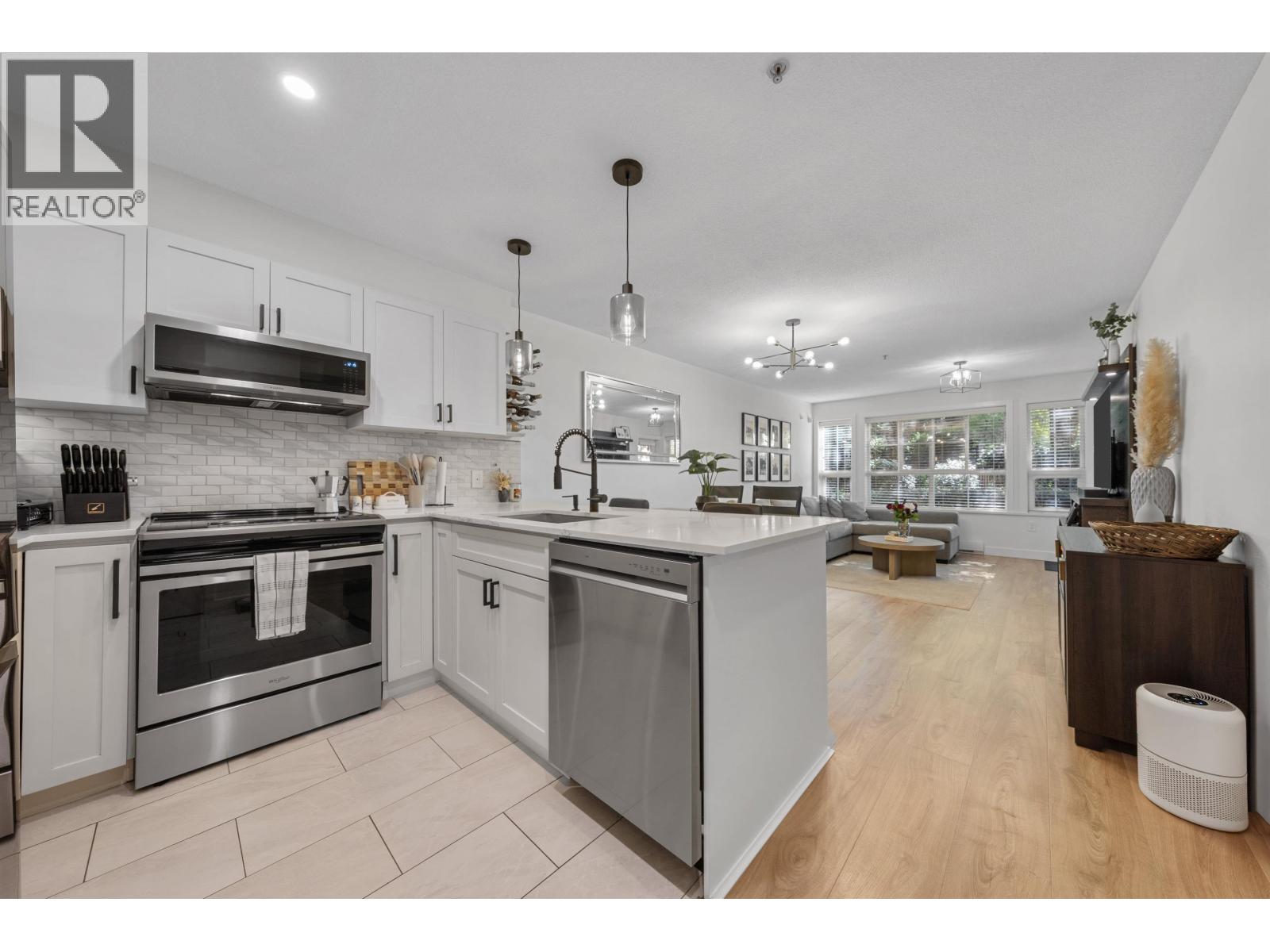 113 19677 MEADOW GARDENS WAY, Pitt Meadows