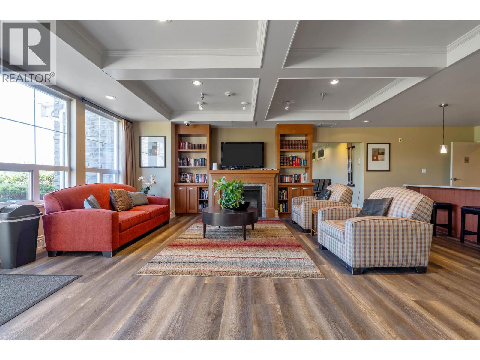 113 19677 MEADOW GARDENS WAY, Pitt Meadows