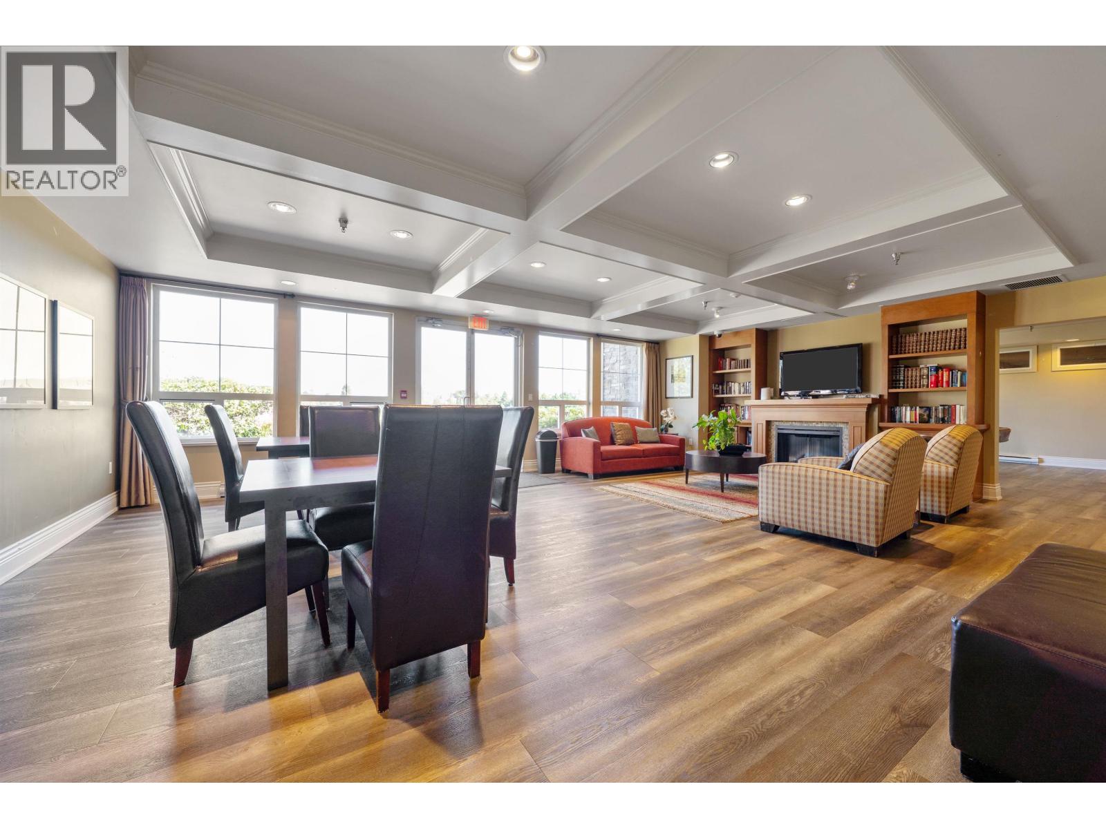 113 19677 MEADOW GARDENS WAY, Pitt Meadows