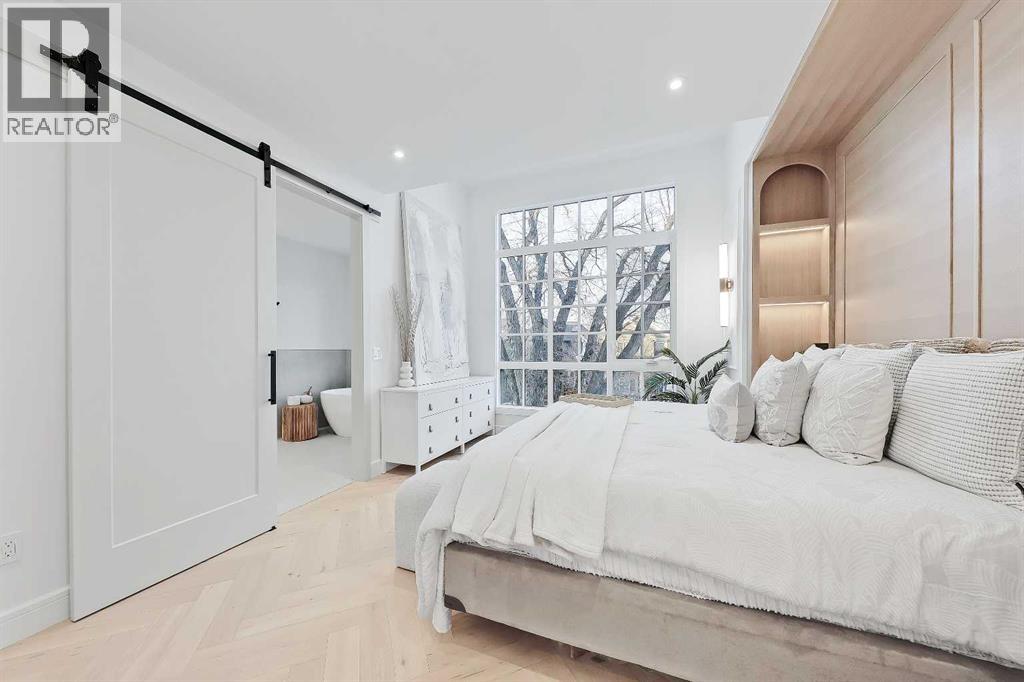 Single Family House for Sale in   Avenue SW Altadore Calgary 