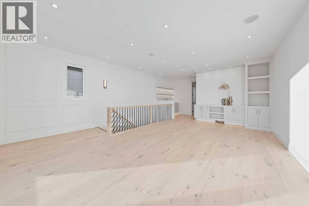 Single Family House for Sale in   Avenue SW Altadore Calgary 