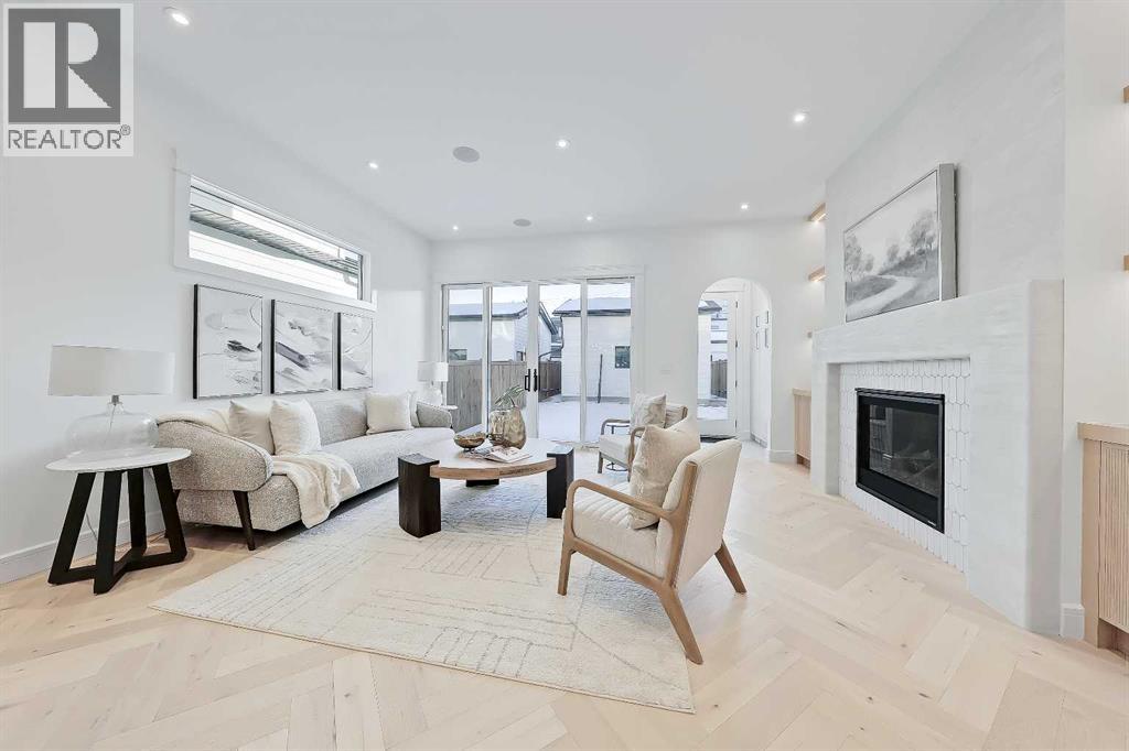 Single Family House for Sale in   Avenue SW Altadore Calgary 