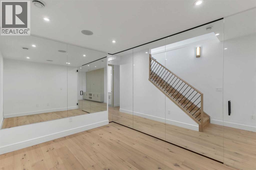 Single Family House for Sale in   Avenue SW Altadore Calgary 