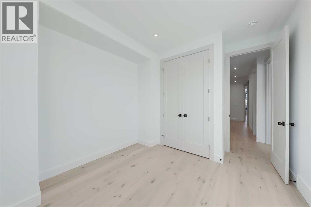 Single Family House for Sale in   Avenue SW Altadore Calgary 