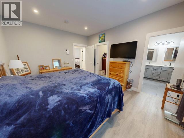 4380 QUEBEC AVE, Powell River