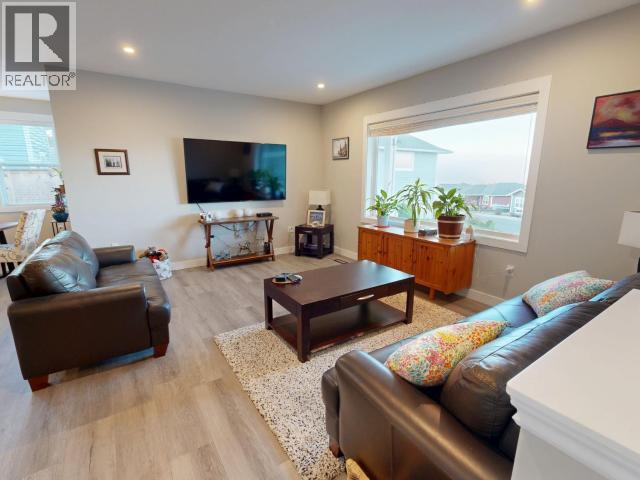 4380 QUEBEC AVE, Powell River