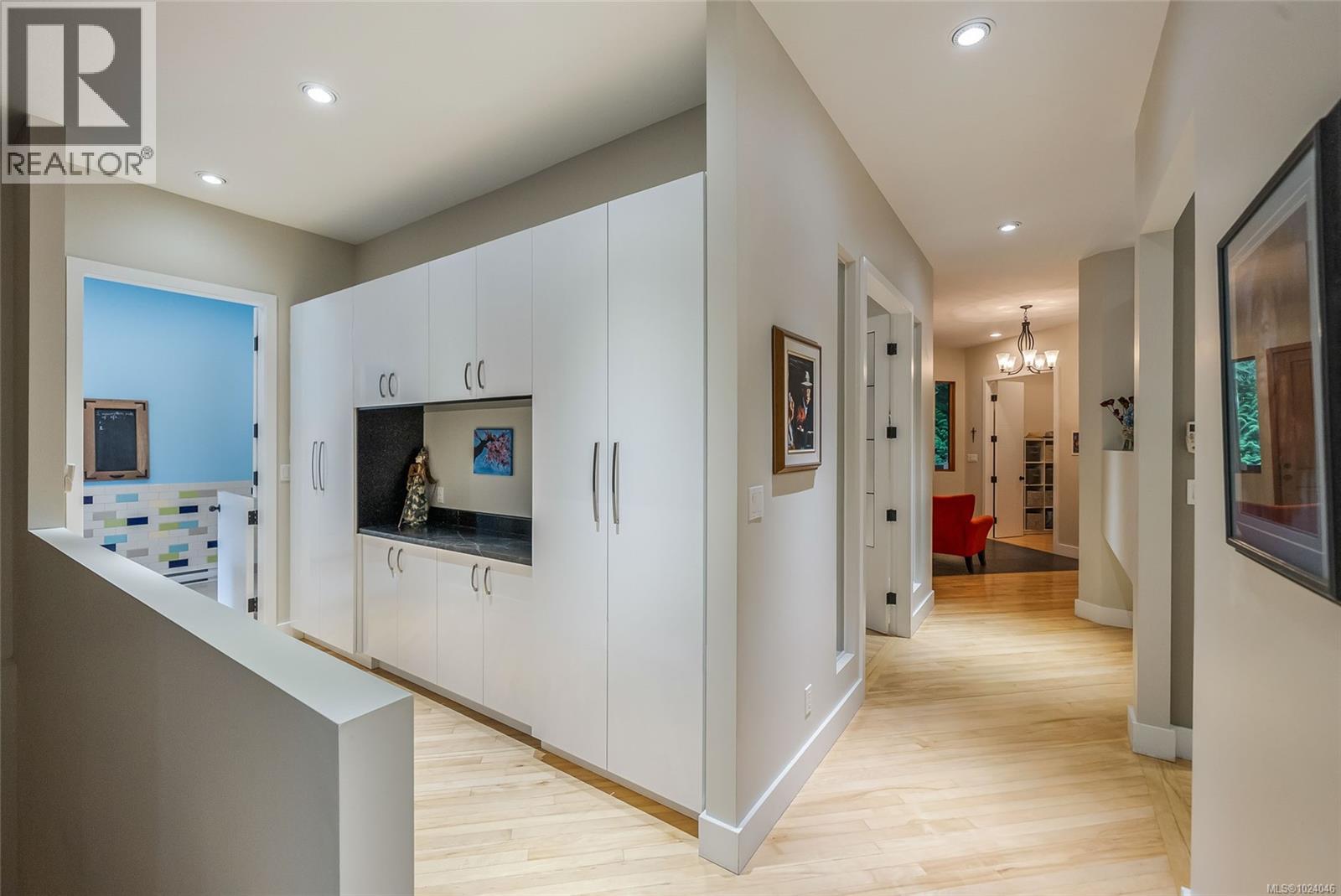 1875 Ashling Rd, Qualicum Beach