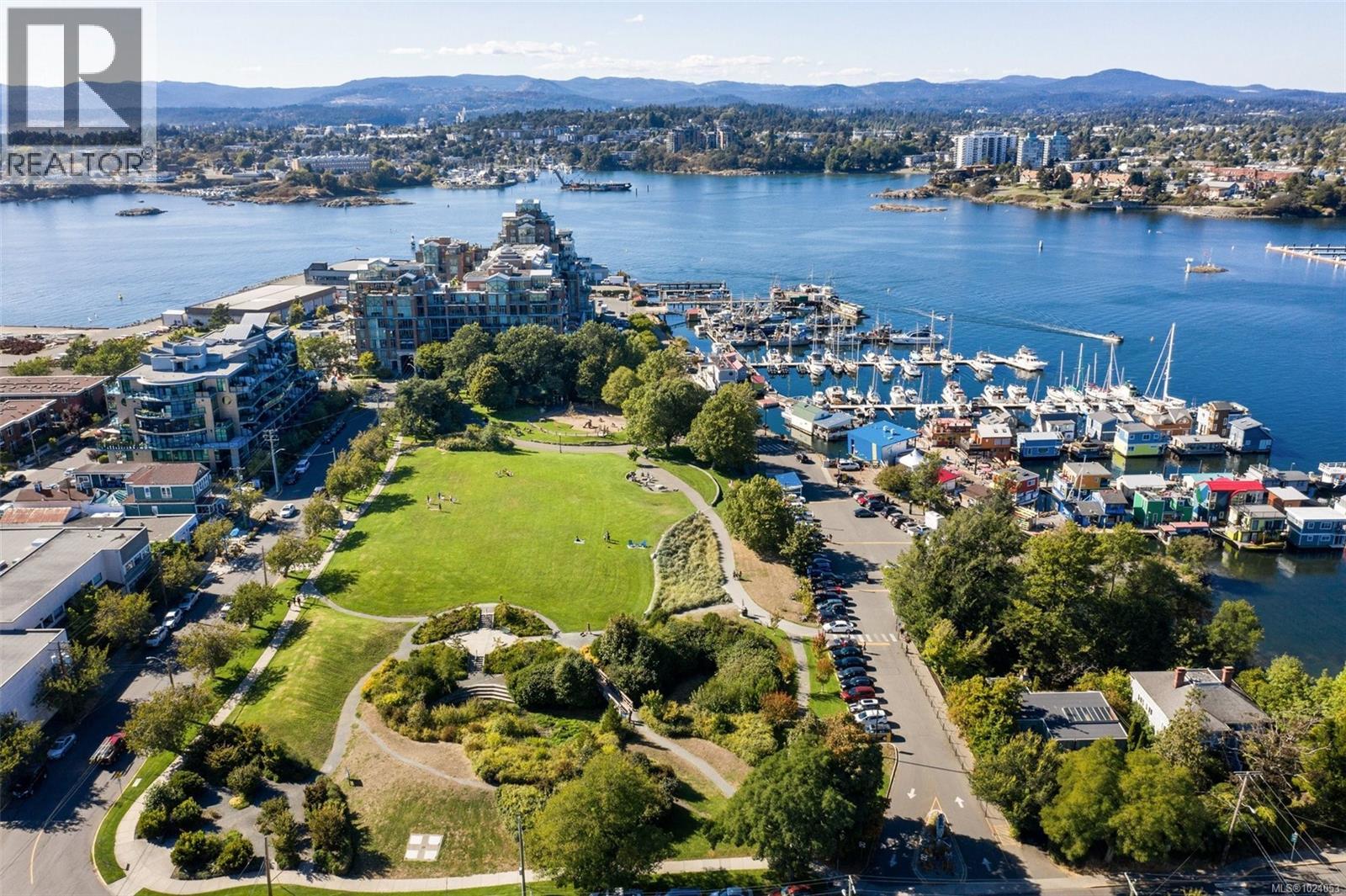 618 21 Dallas Rd, Victoria