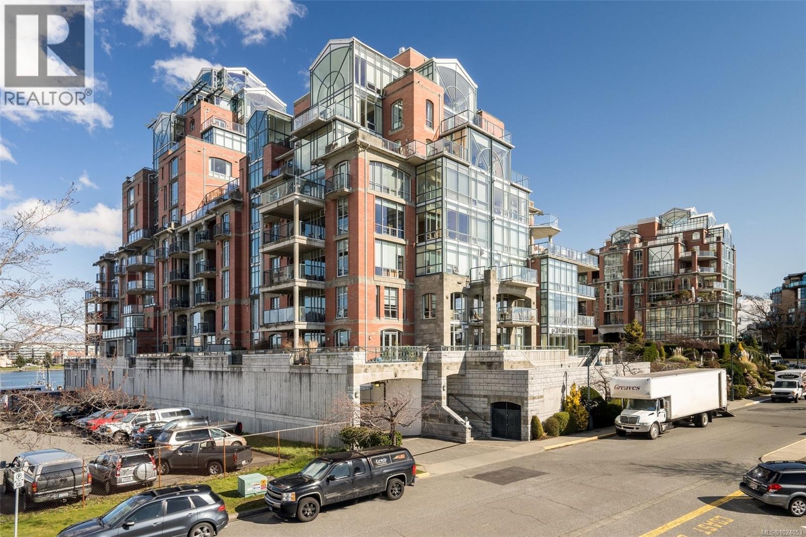 618 21 Dallas Rd, Victoria