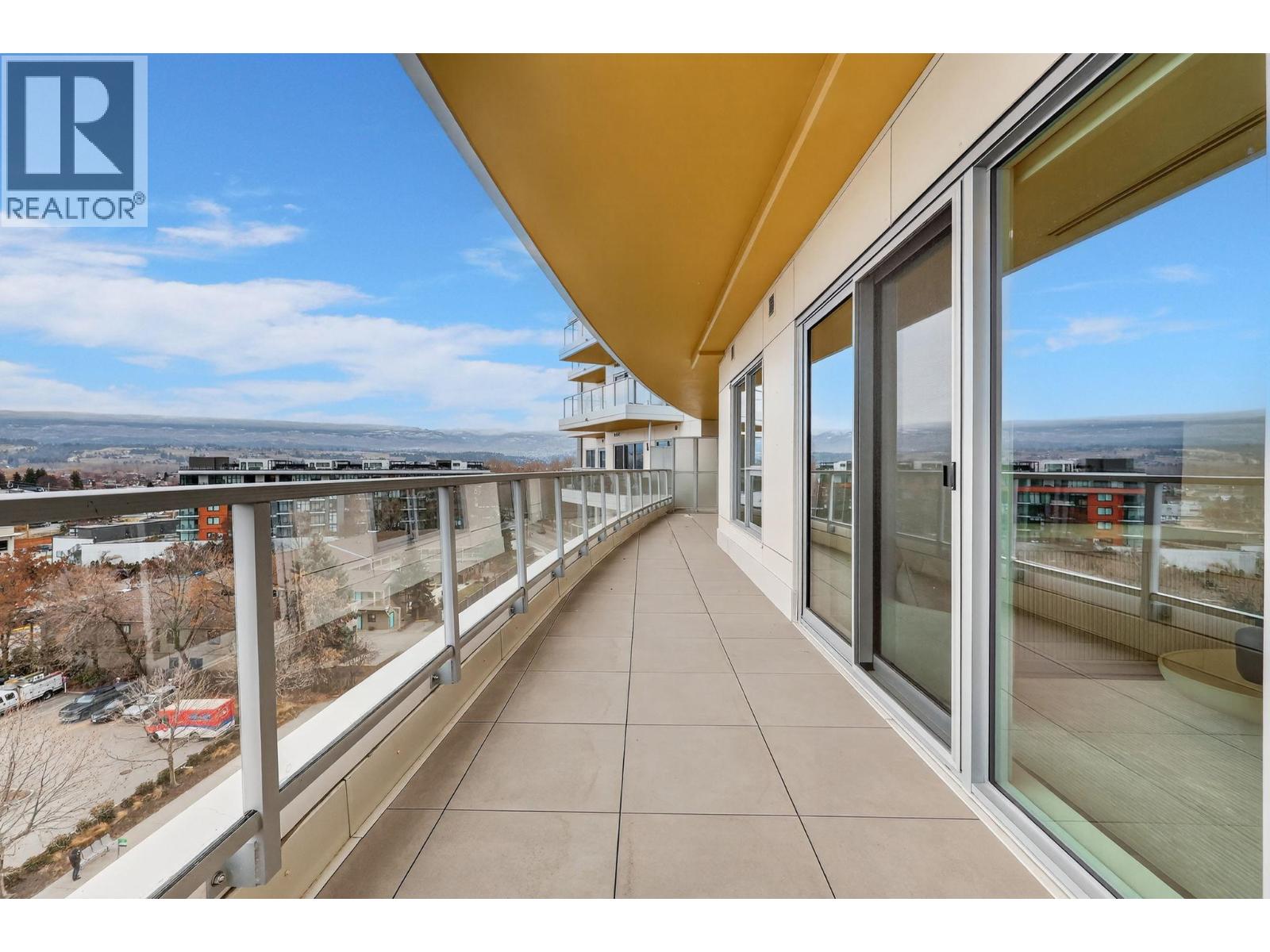 713 3340 Lakeshore Road, Kelowna