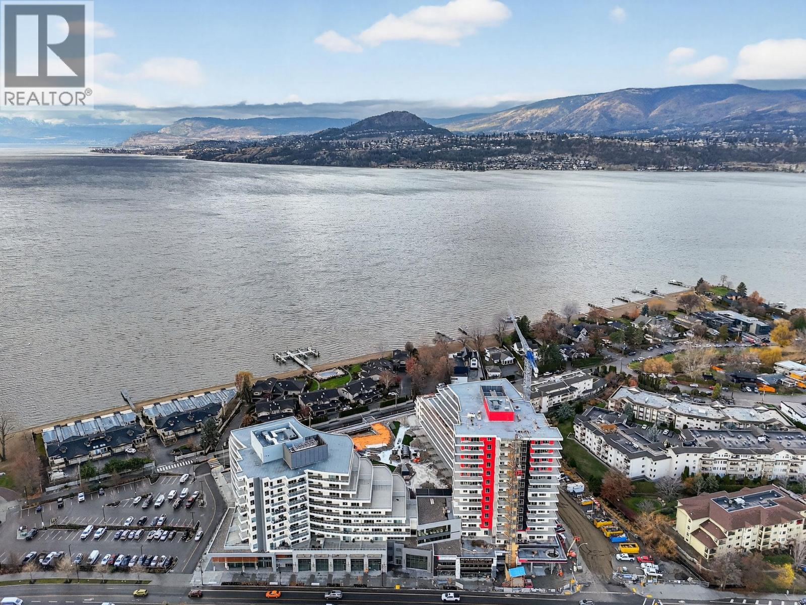 713 3340 Lakeshore Road, Kelowna