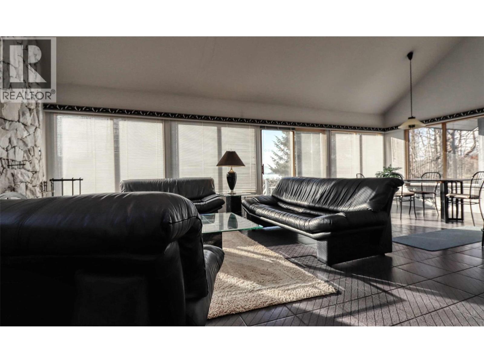 6884 Squilax-Anglemont Road, Magna Bay