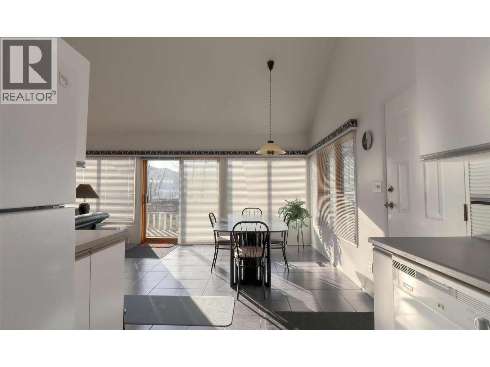 6884 Squilax-Anglemont Road, Magna Bay