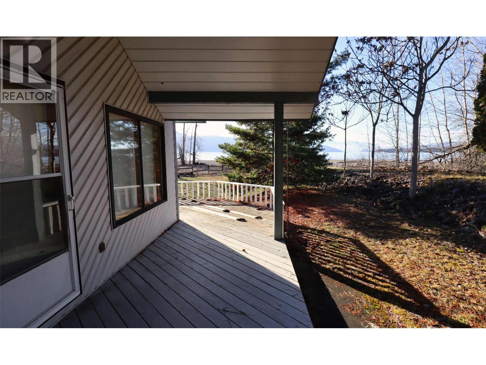 6884 Squilax-Anglemont Road, Magna Bay