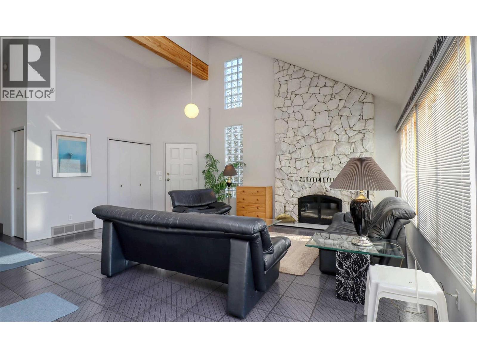 6884 Squilax-Anglemont Road, Magna Bay