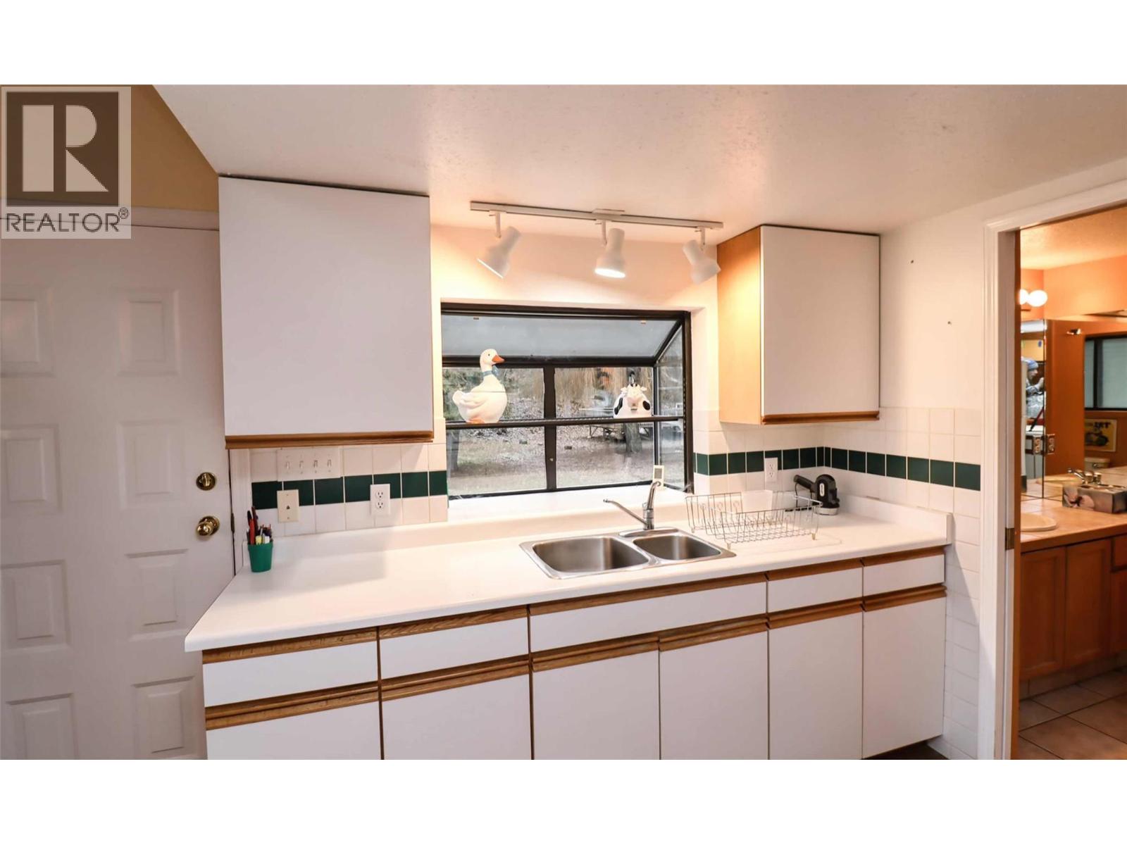 6884 Squilax-Anglemont Road, Magna Bay