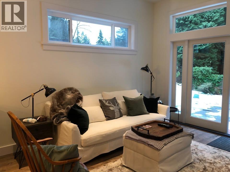 721 WELLINGTON DRIVE, North Vancouver