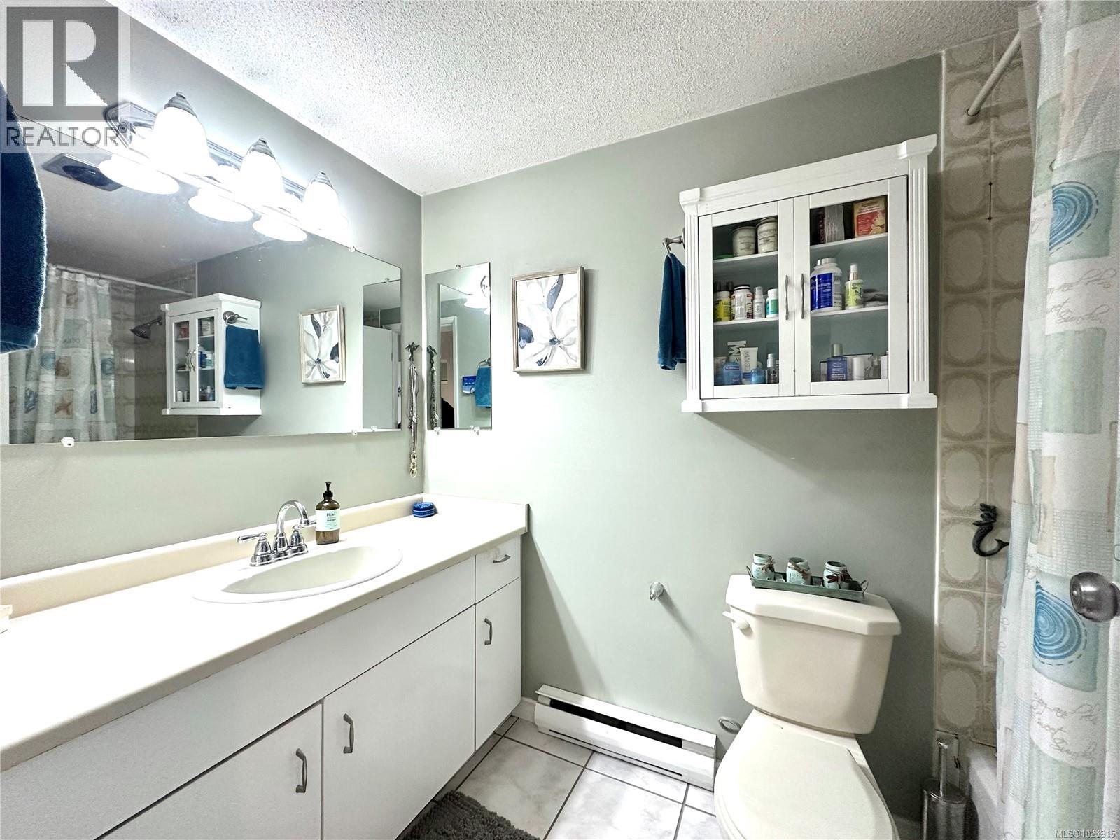 207 3555 Outrigger Rd, Nanoose Bay