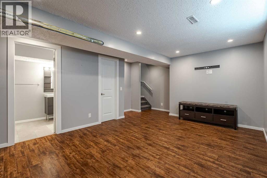 Single Family House for Sale in  Skyview Ranch Manor NE Skyview Ranch Calgary 