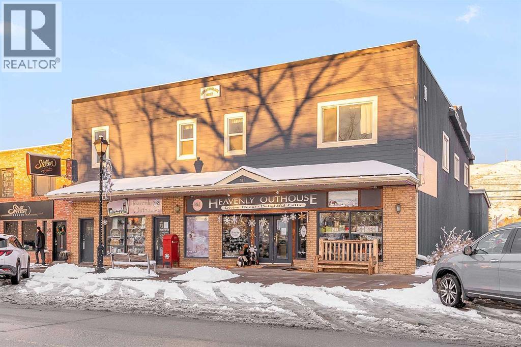 312 1 Street West, Cochrane