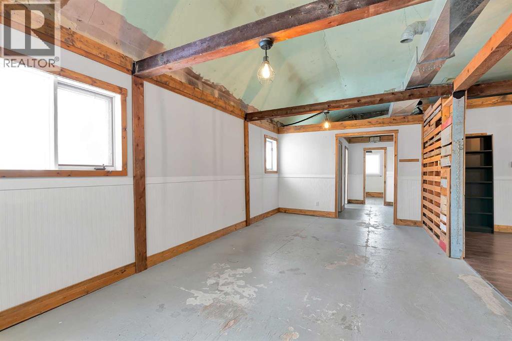 312 1 Street West, Cochrane