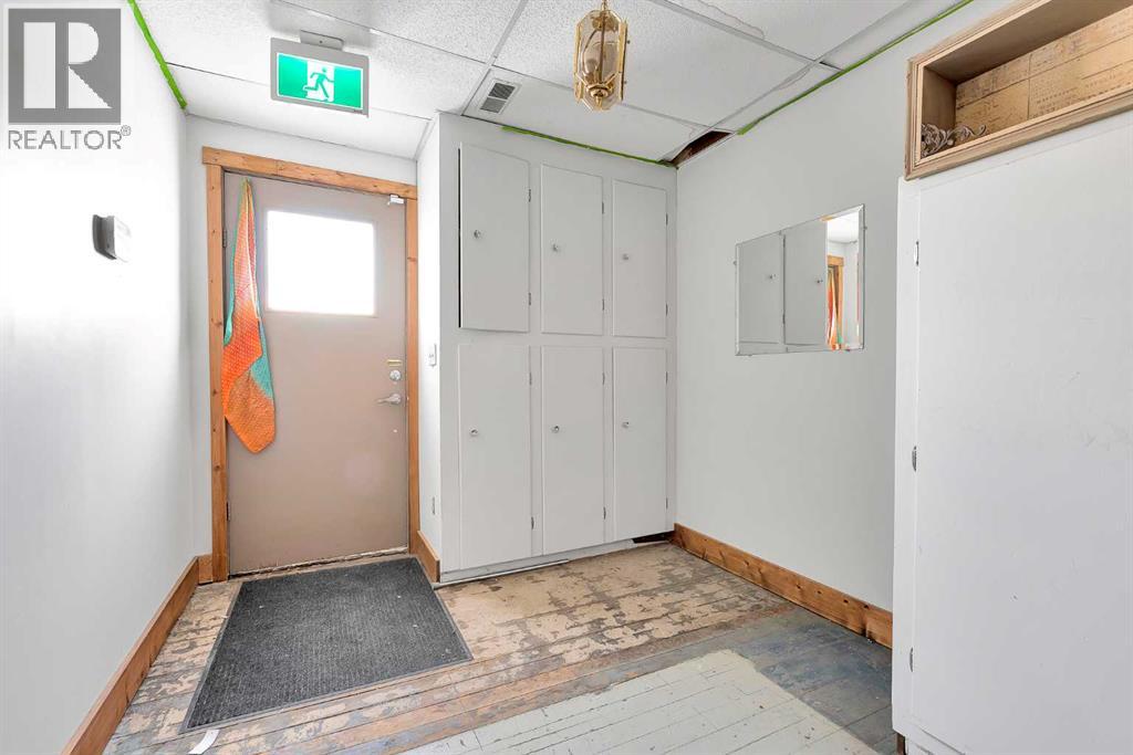 312 1 Street West, Cochrane