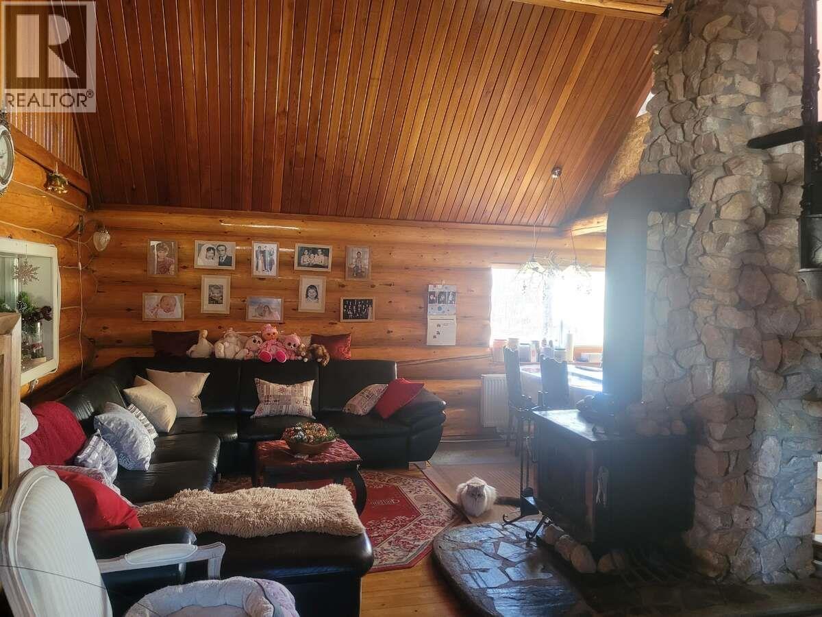 3325 GARRETT ROAD, McBride