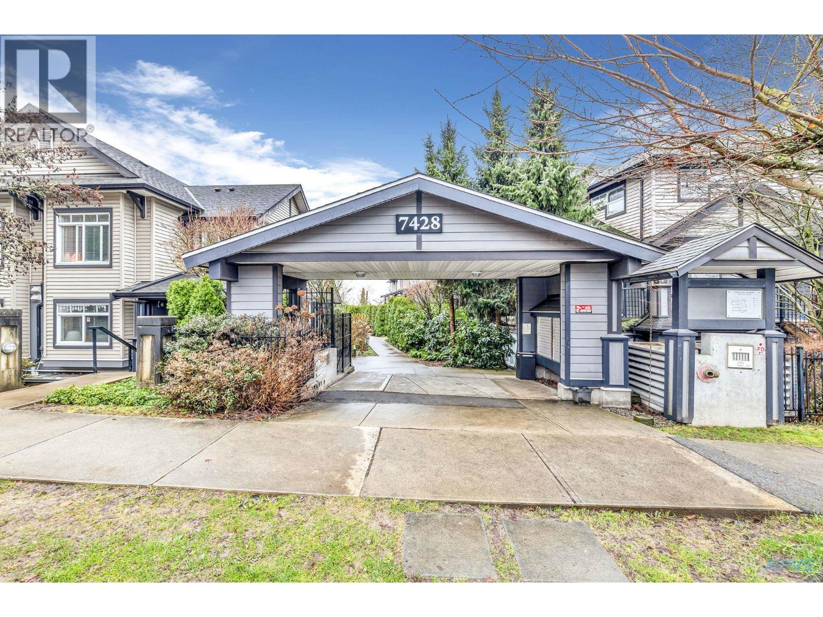 11 7428 14TH AVENUE, Burnaby
