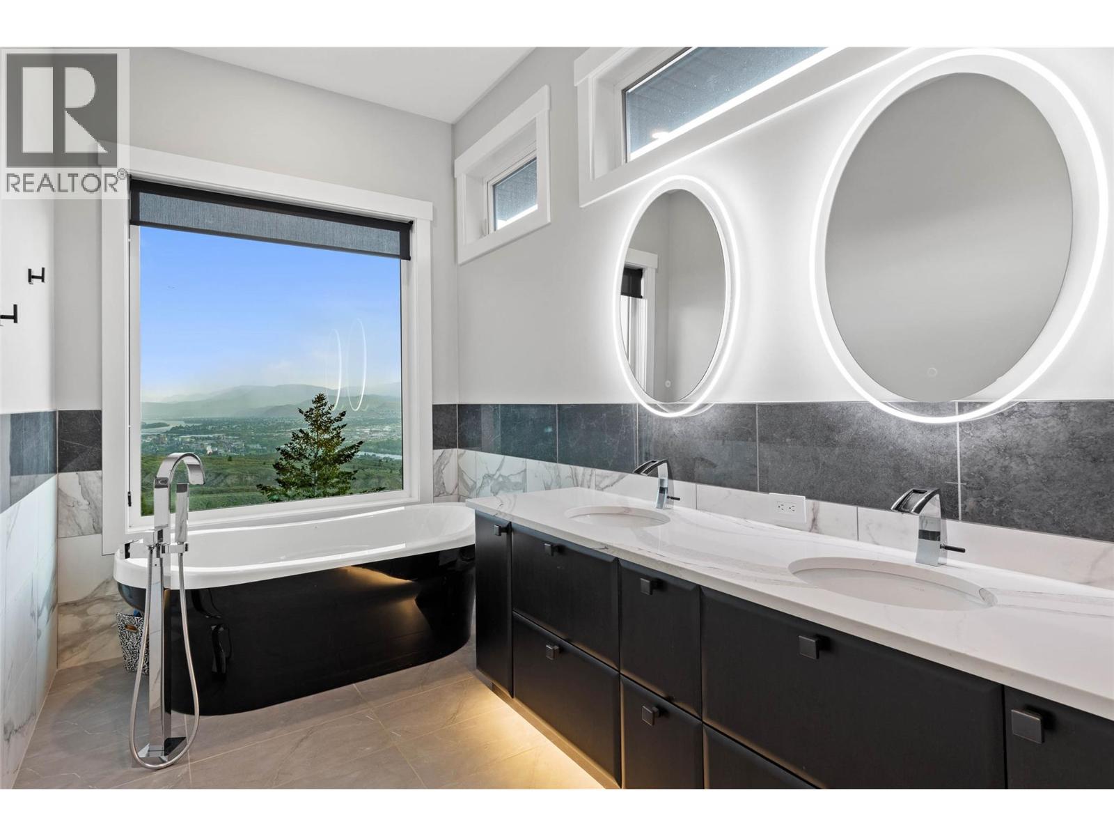 1314 MYRA Place, Kamloops