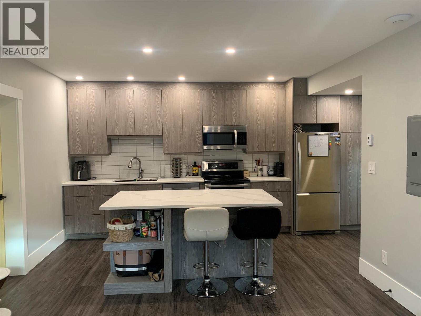 1314 MYRA Place, Kamloops