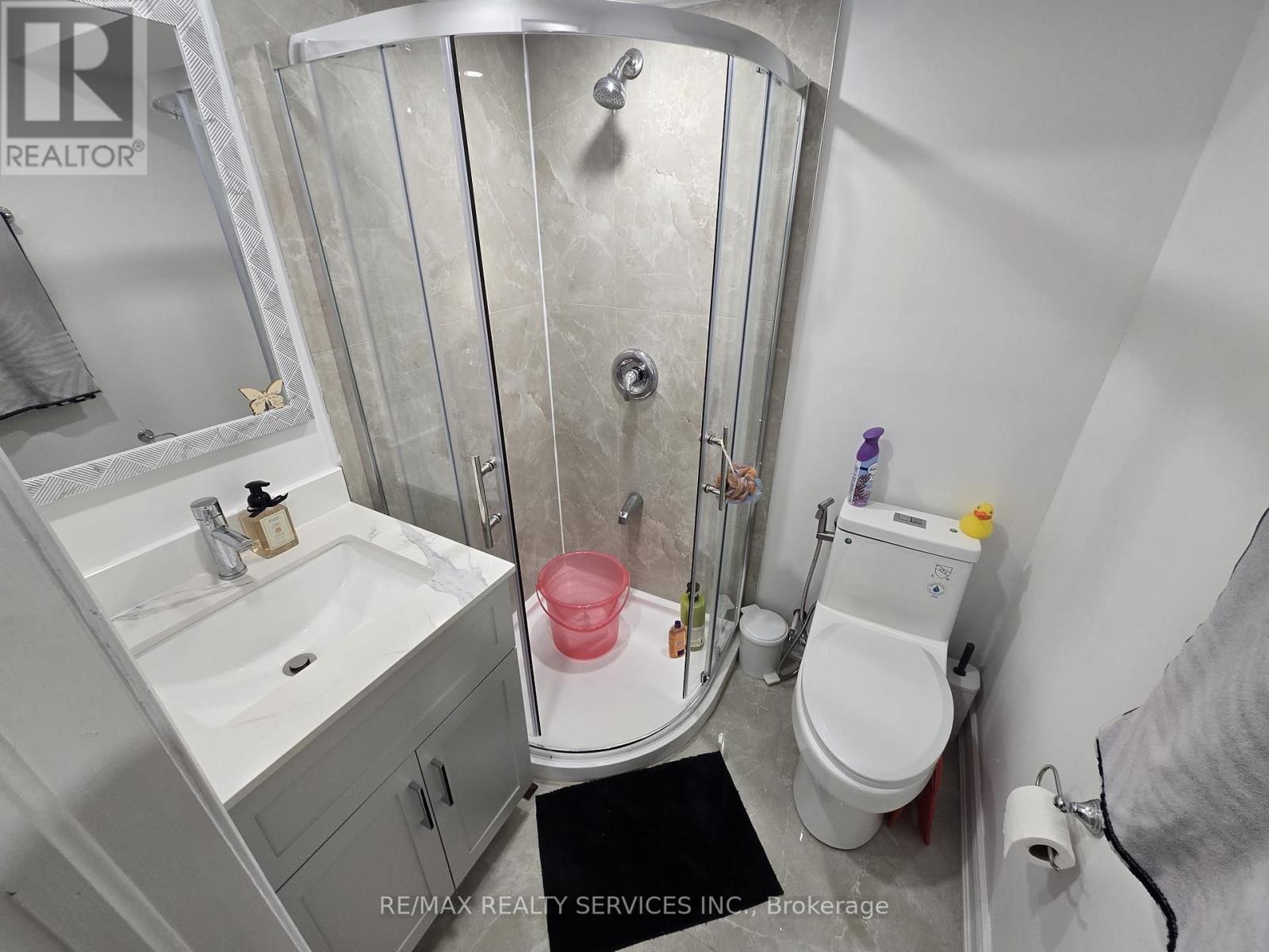 9 Bruce Beer photo 5