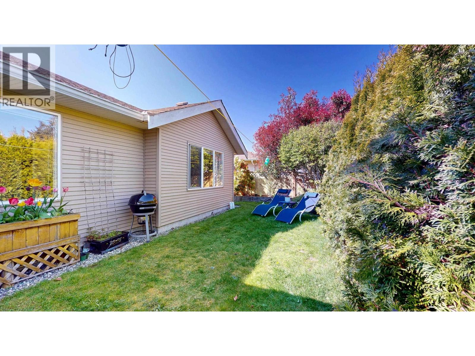 5722 EMILY WAY, Sechelt