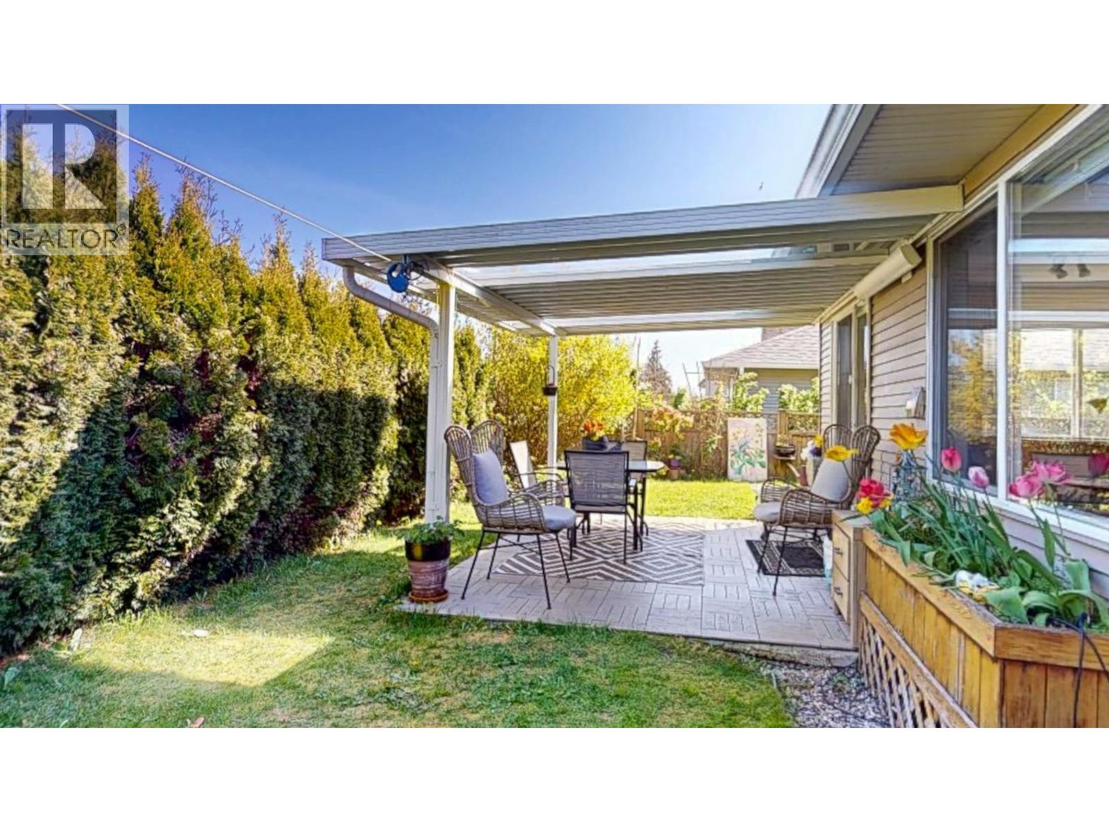 5722 EMILY WAY, Sechelt