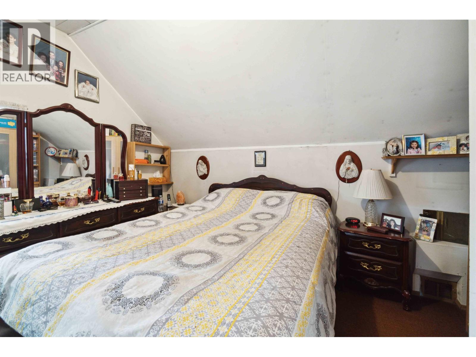 1649 GRANT STREET, Vancouver