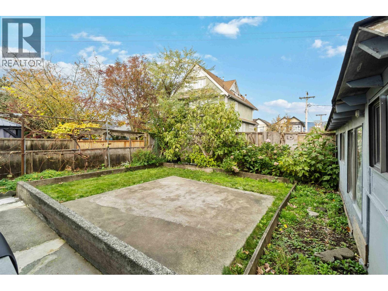 1649 GRANT STREET, Vancouver