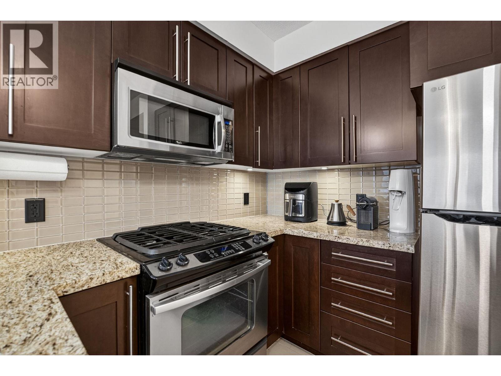 801 1075 Sunset Drive, Kelowna